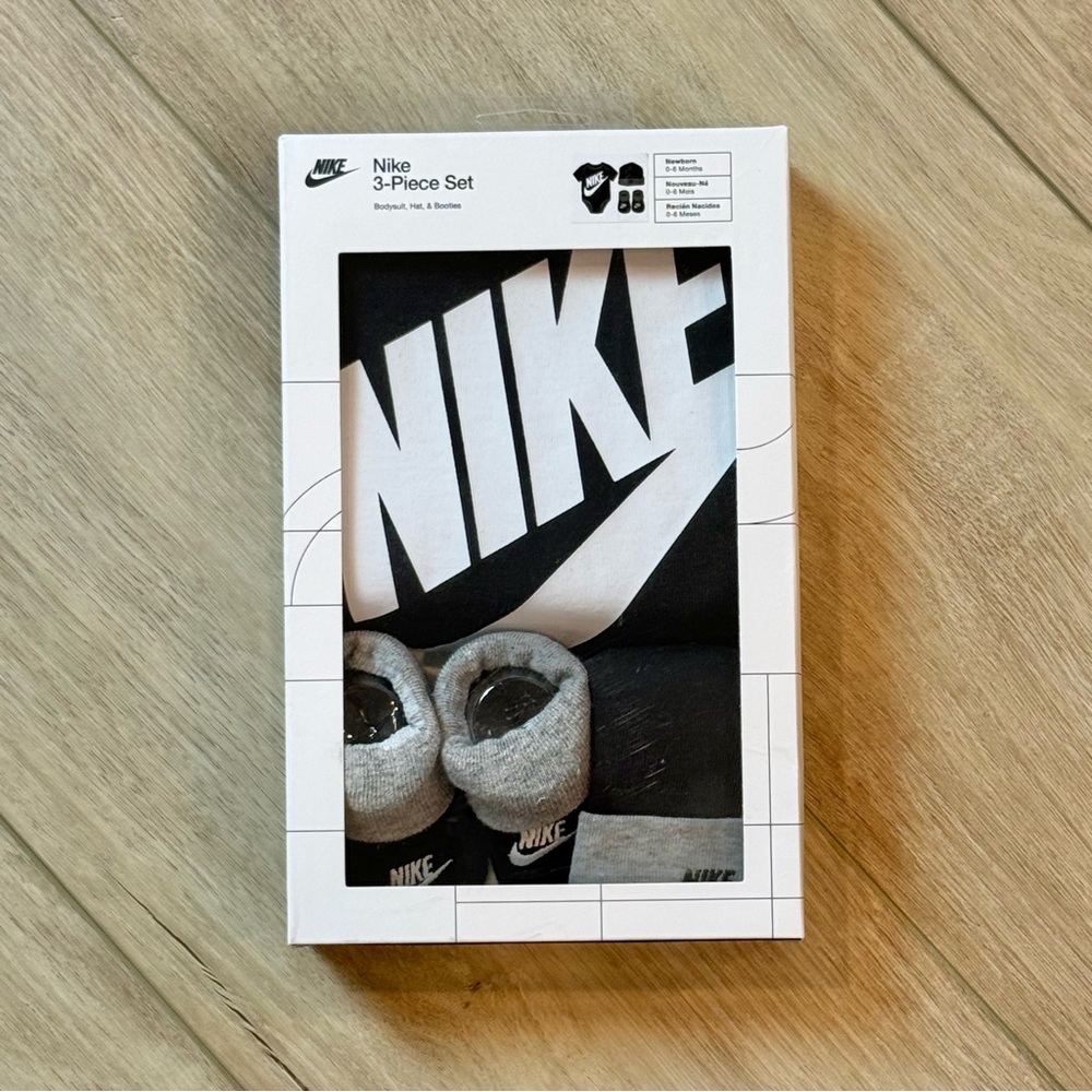 Nike Baby 3pc Bodysuit, Hat, & Booties Set in Black and White